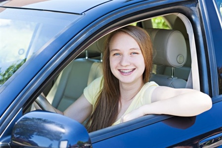 Auto Glass Safety Tips for Teen Drivers