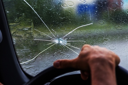 Protect Your Windshield From These 5 Summertime Hazards